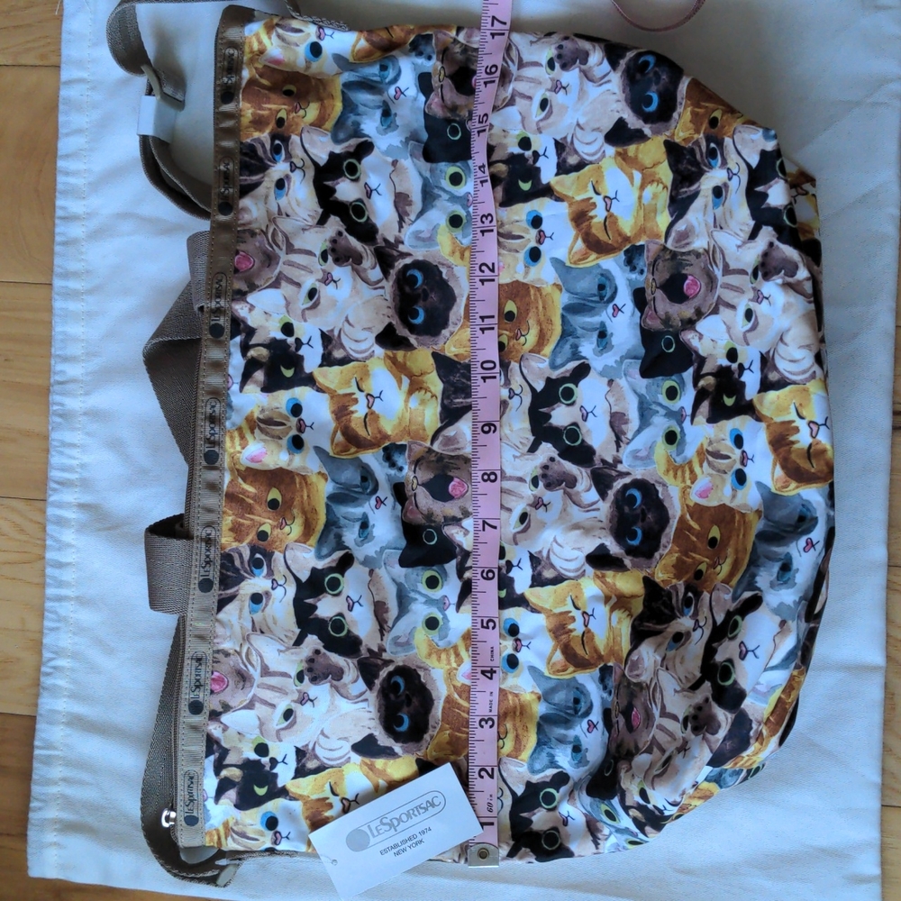 Lesportsac Cat print nylon tote / bag shoulder or cross-body